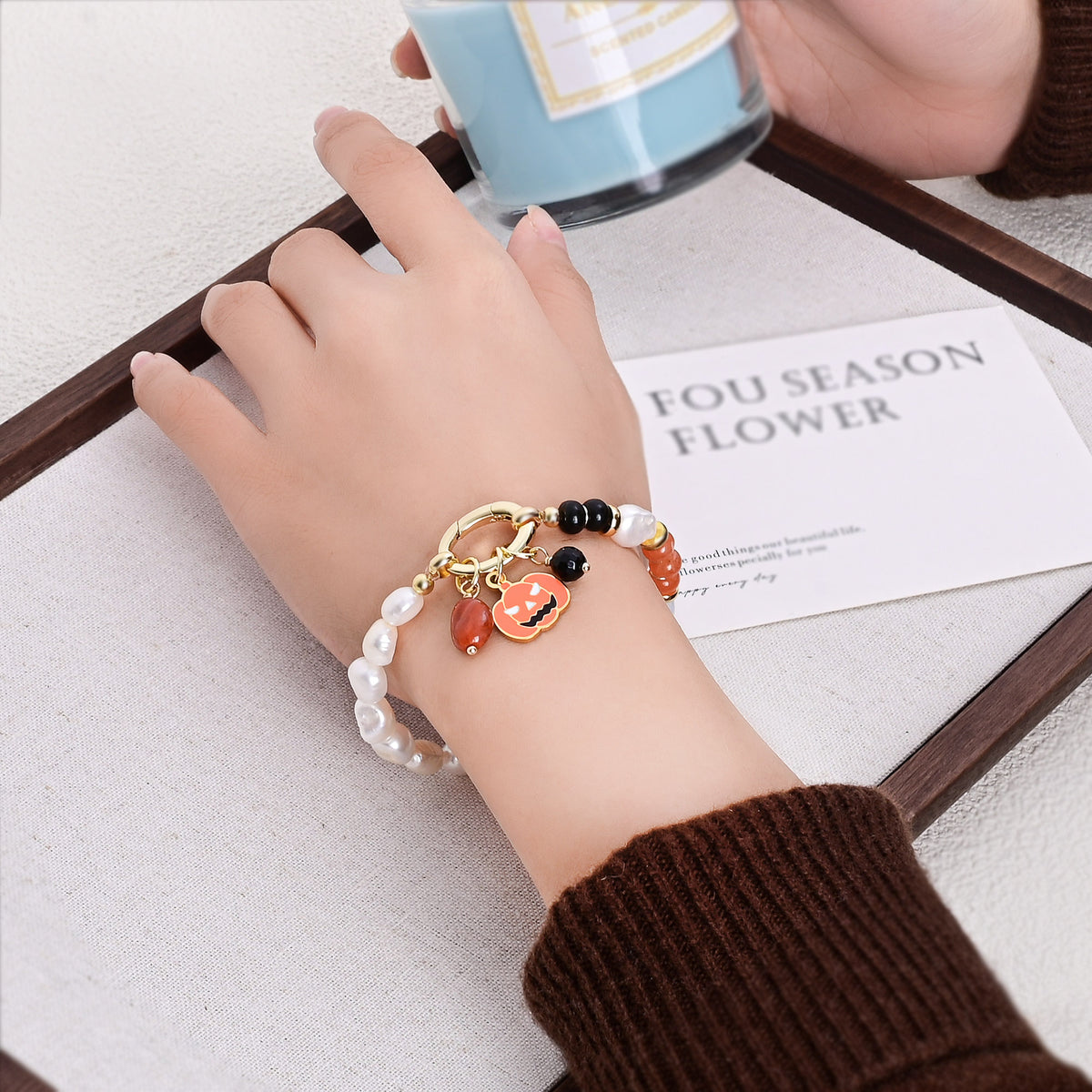 Weihnachtsleuchtendes Perlenarmband