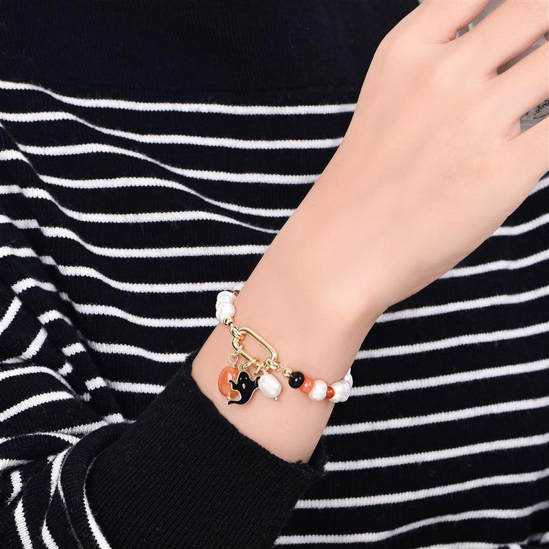 Weihnachtsleuchtendes Perlenarmband