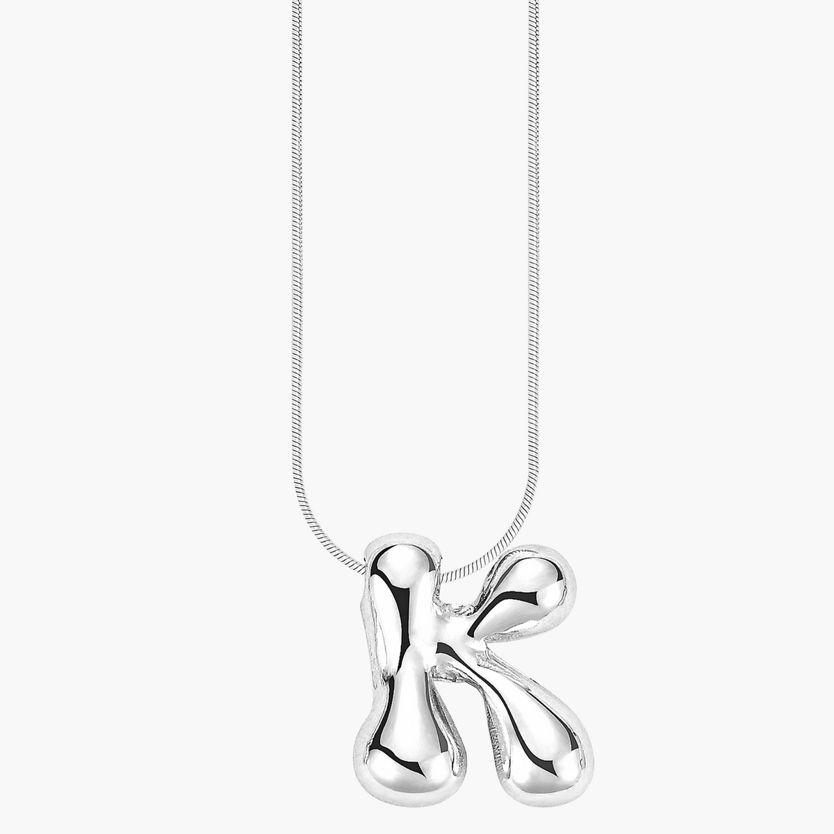 Collier initial en lettres bulles à éclat argenté