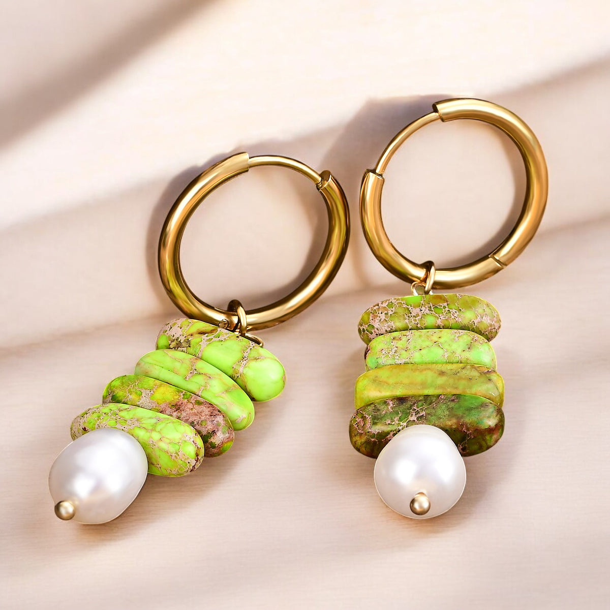 Gouttes en anneau en perles de mer et jaspe vert