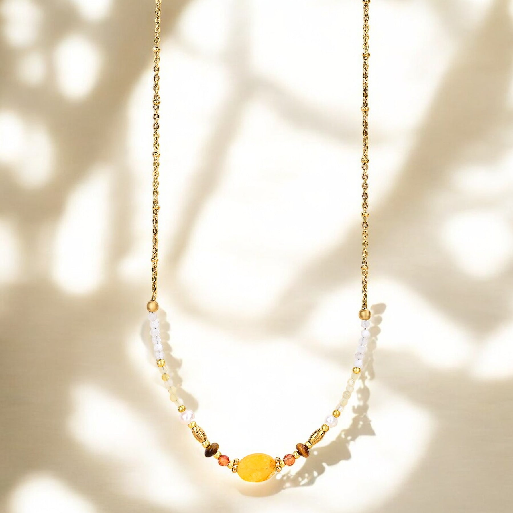 Collier en pierre précieuse Sérénité Dorée