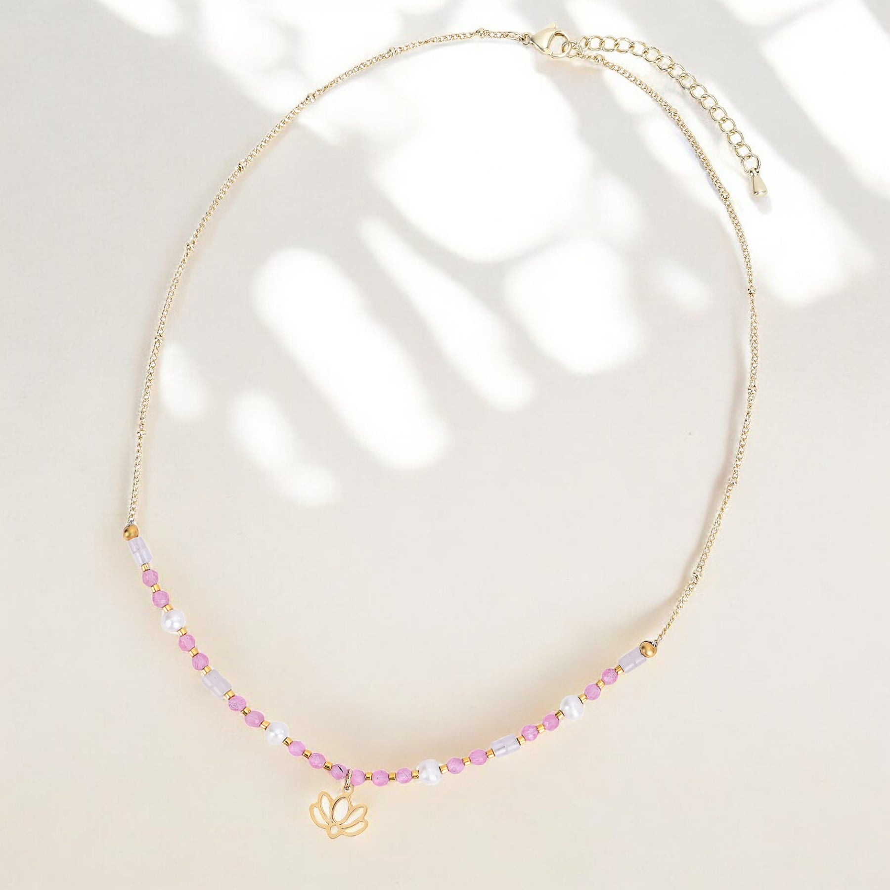 Blush Lotus Serenity Halskette