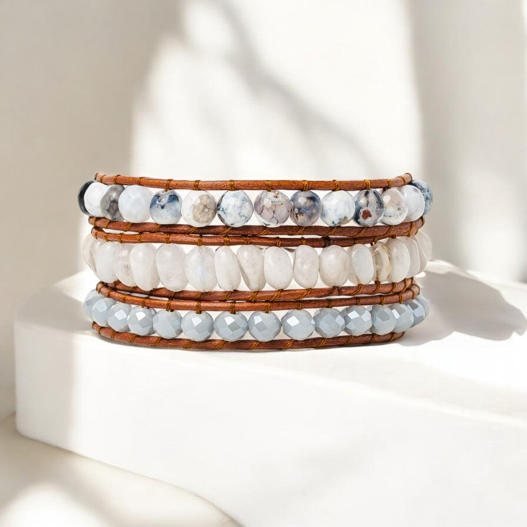 Weißes Harmony Artisan Wickelarmband