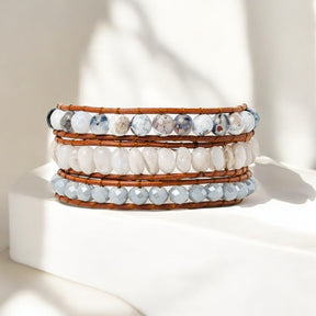 Weißes Harmony Artisan Wickelarmband