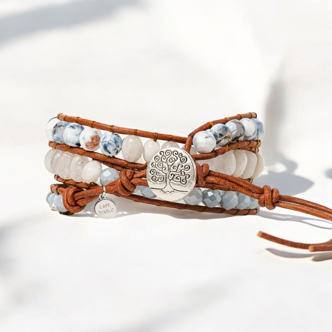 Weißes Harmony Artisan Wickelarmband