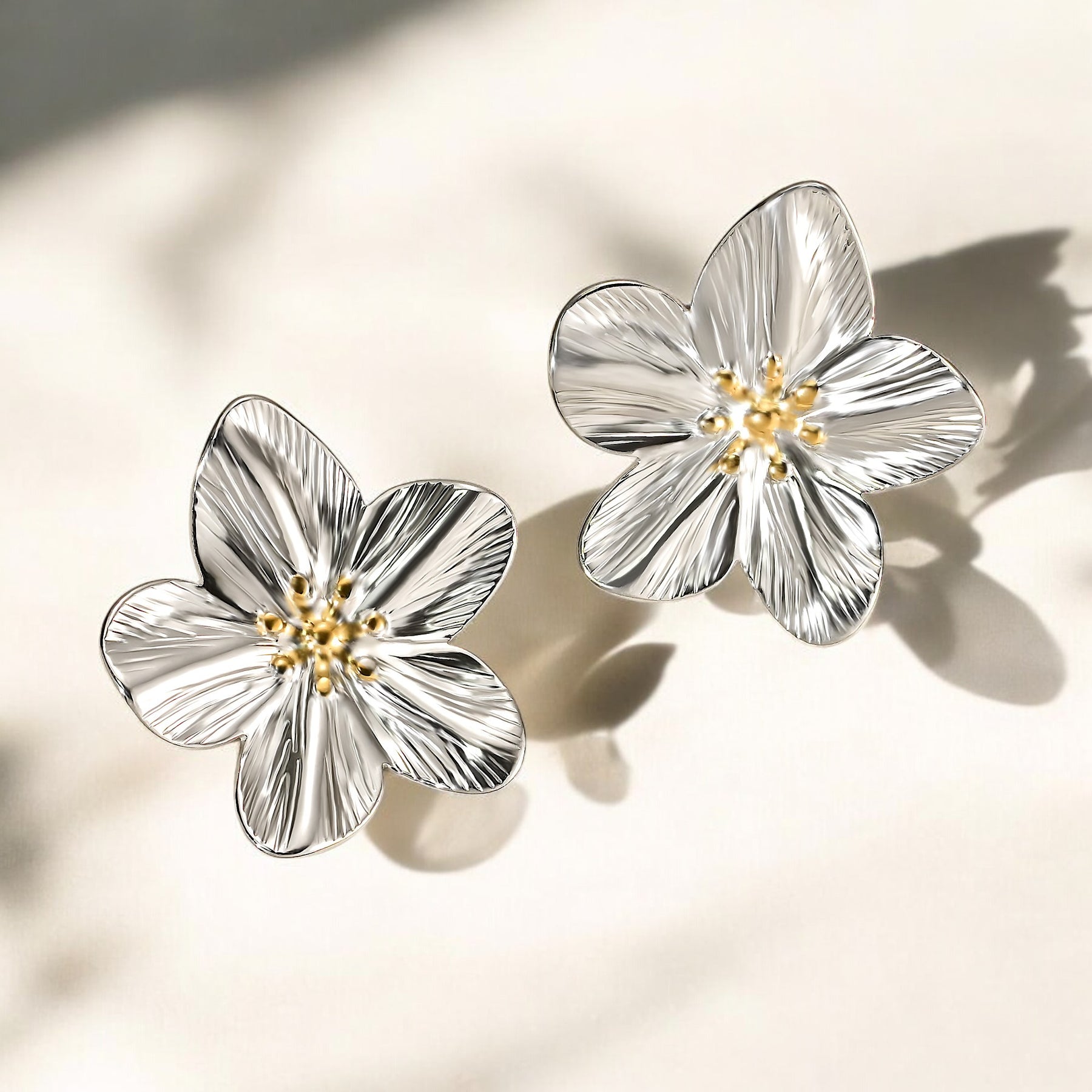 Boucles d'oreilles Stud Radiance Blossom