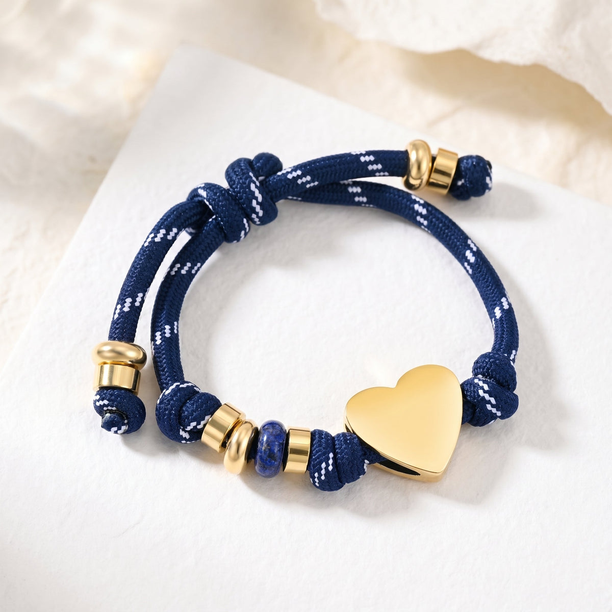 Seilarmband mit Liebesknoten