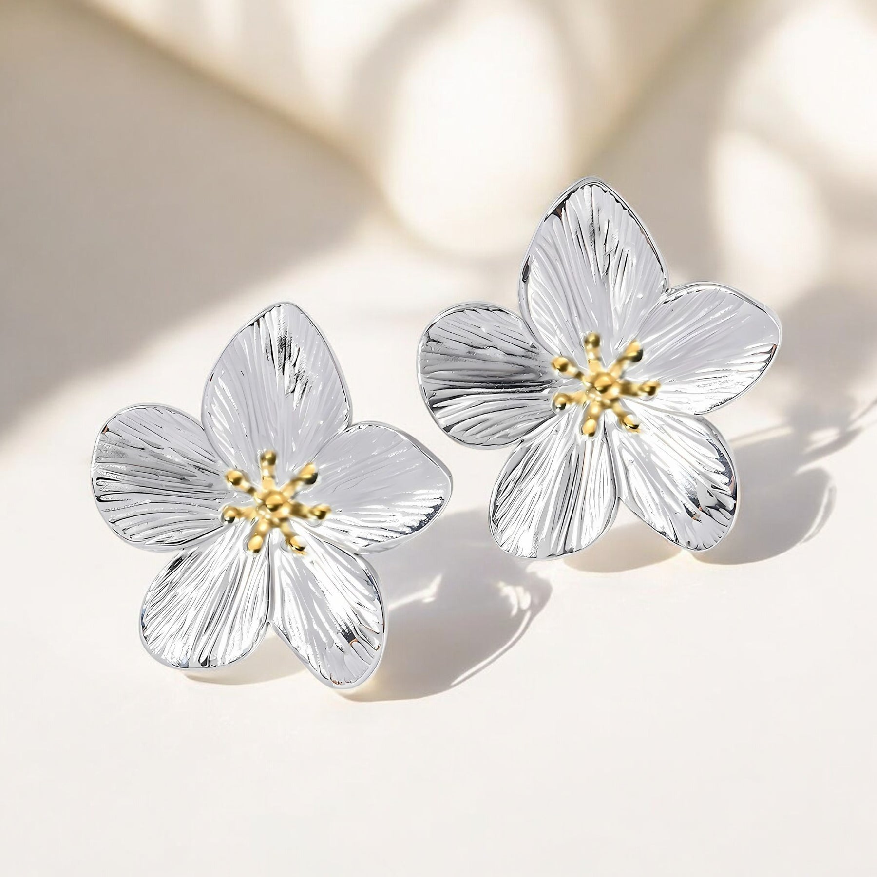 Boucles d'oreilles Stud Radiance Blossom