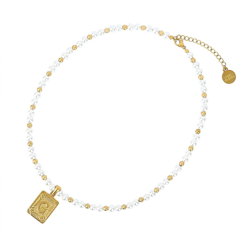Halskette mit Initialen im Southern-Charm-Stil