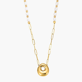 Collier avec initiales en forme de bulle dorée