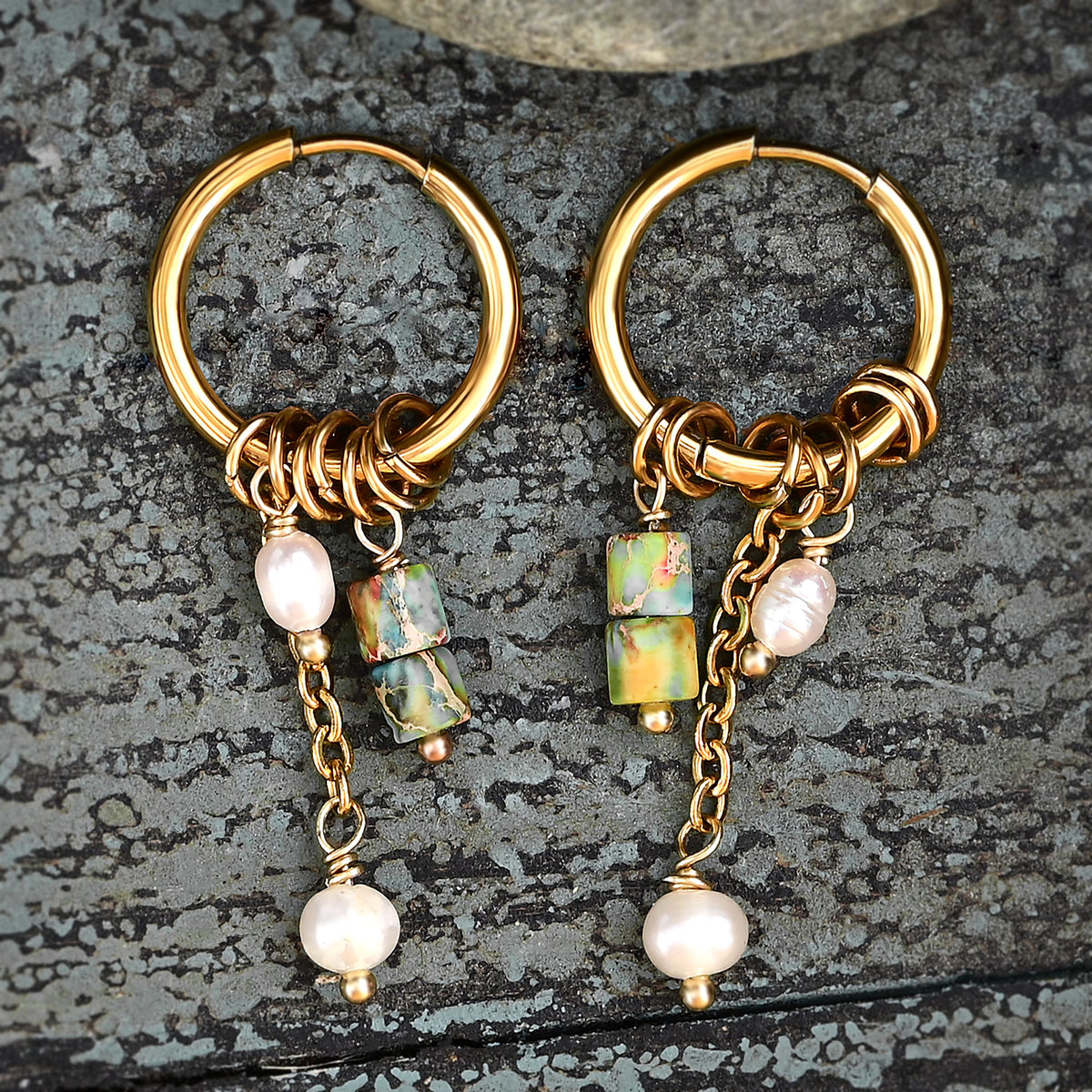 Boucles d'oreilles créoles en perles et agates Golden Grace