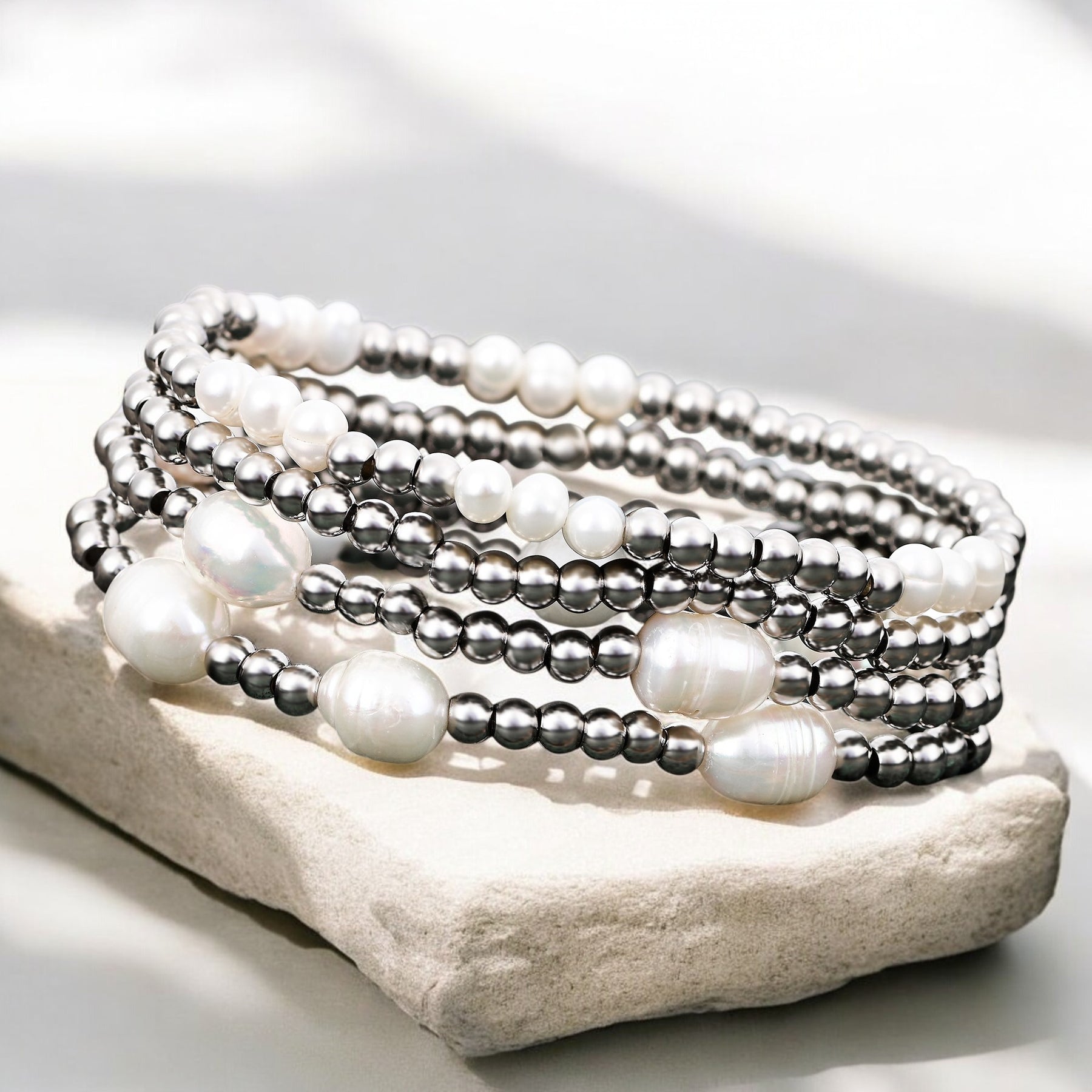 Ensemble de bracelets en perles et en argent