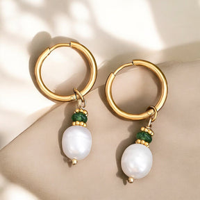 Goldene Grace Perle & grüne Achat Creolen