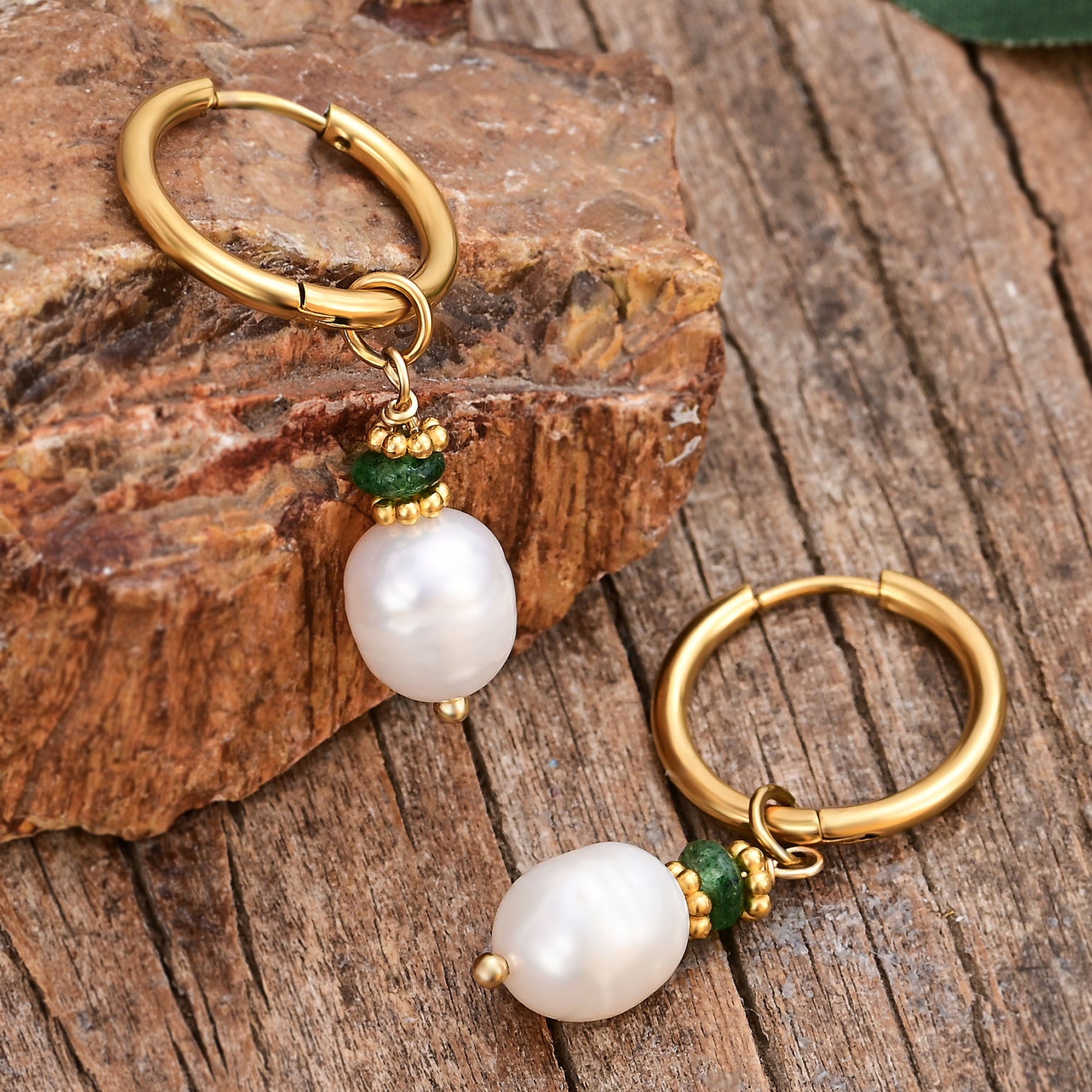 Boucles d'oreilles créoles en perles et agates Golden Grace