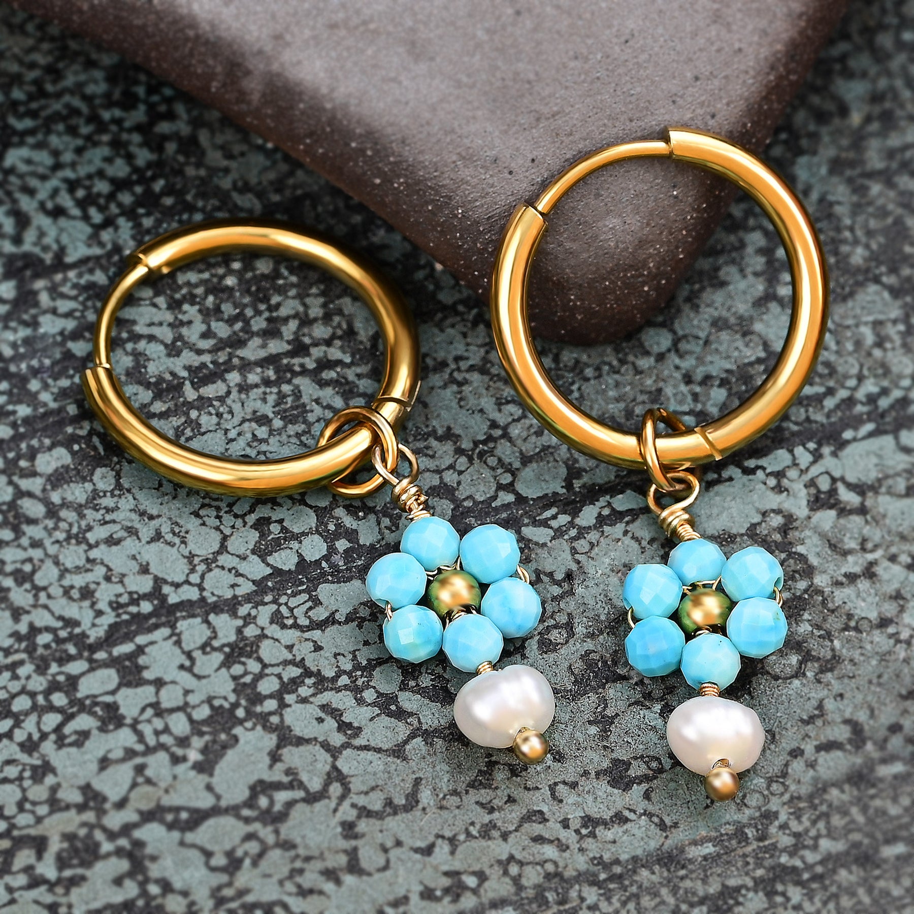 Boucles d'oreilles créoles en perles et agates Golden Grace