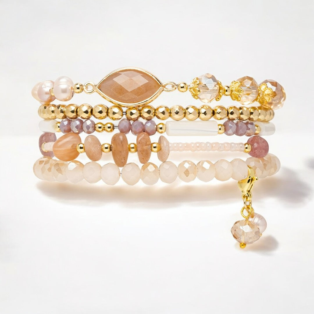 Pearly Rosette Stretch Apple Watch Armband